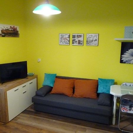 Eper Apartman Debrecen Buitenkant foto