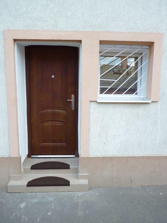 Eper Apartman Debrecen Buitenkant foto